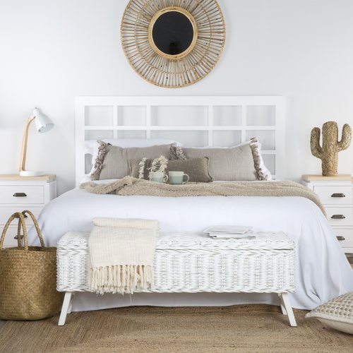 Neka bout de lit / table d'appoint blanc wash
