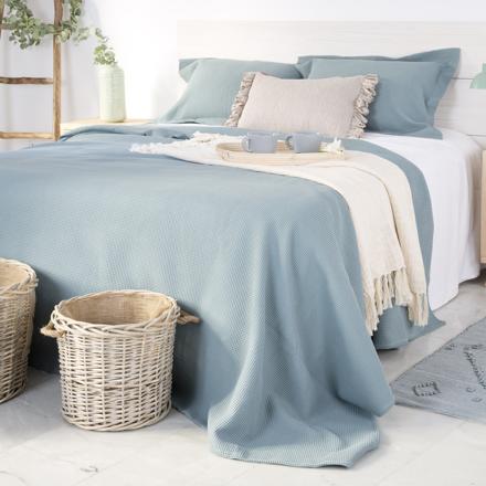Bufy bedspread 